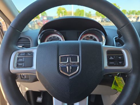 Used 2017 Dodge Grand Caravan SE w/ Power Window Group FWD image 23