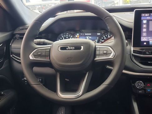 New 2026 Jeep Compass Limited image 18