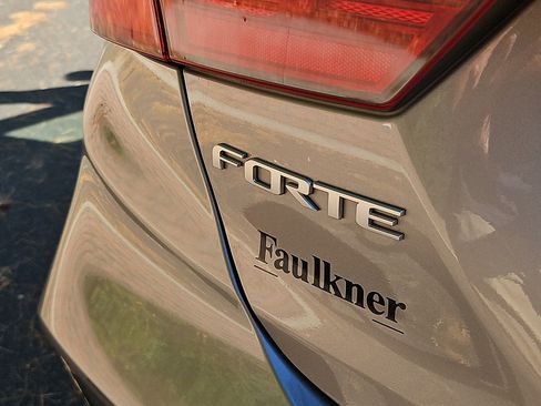 Used 2023 Kia Forte GT-Line FWD image 29