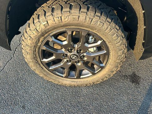 New 2026 Toyota Tundra Platinum AWD/4WD image 37