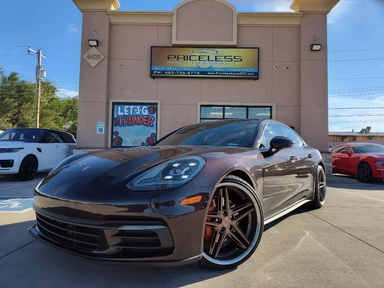 Used 2018 Porsche Panamera RWD image 1