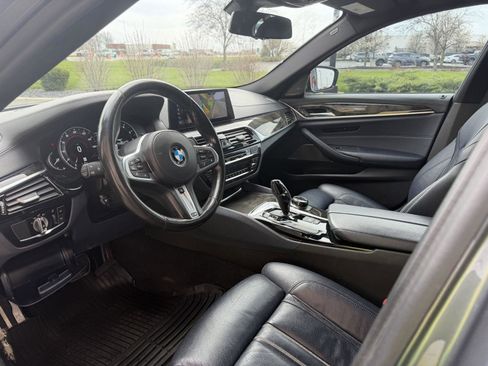 Used 2018 BMW M550i xDrive w/ Driving Assistance Package image 8