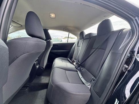 Used 2025 Toyota Corolla LE image 12