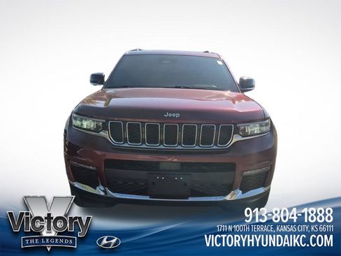 Used 2024 Jeep Grand Cherokee L Limited w/ Trailer Tow Package AWD/4WD image 8