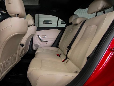 Used 2022 Mercedes-Benz A 220 4MATIC image 25