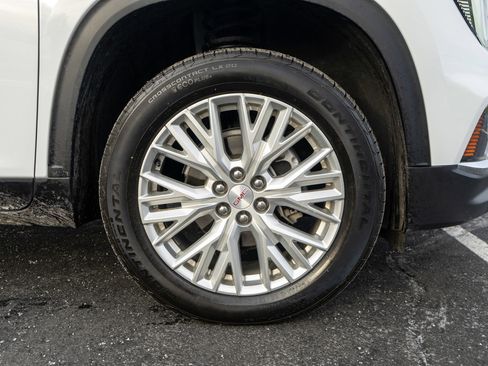 Used 2024 GMC Acadia Elevation image 11