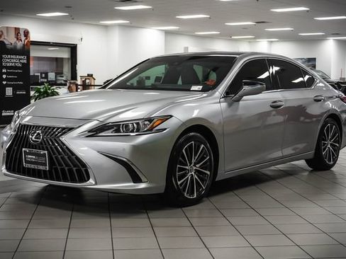 Certified 2025 Lexus ES 350 w/ Premium Package FWD image 2
