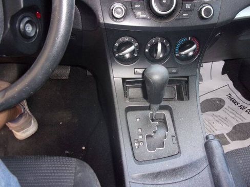 Used 2012 MAZDA MAZDA3 i Sport FWD image 11