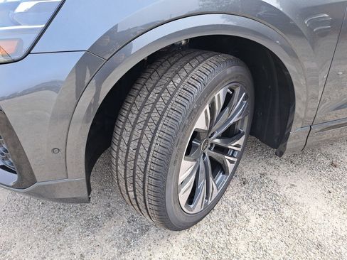 New 2026 Audi Q8 Premium Plus image 36