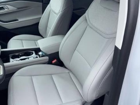 New 2026 Ford Explorer Active w/ Active Comfort Package image 15