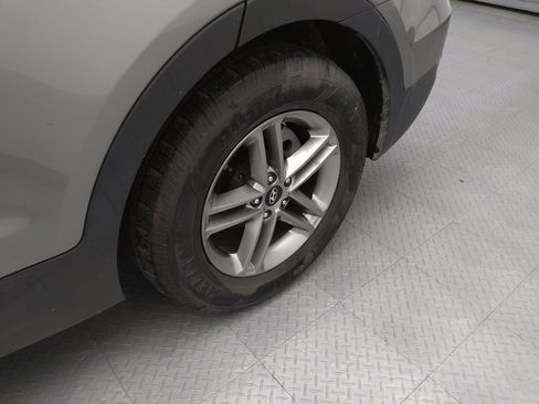 Used 2018 Hyundai Santa Fe Sport image 31