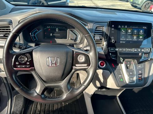 Used 2018 Honda Odyssey EX-L image 21