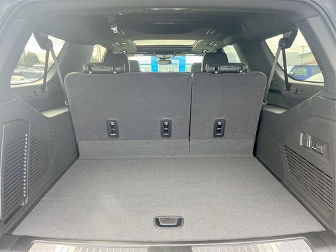 New 2025 GMC Yukon XL Denali w/ Sun & Power Step Package image 21