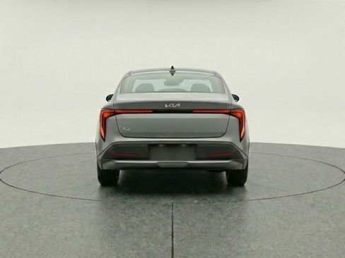 Used 2025 Kia K4 LXS image 7