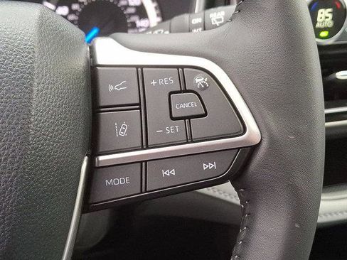 Certified 2026 Toyota Highlander XLE image 20