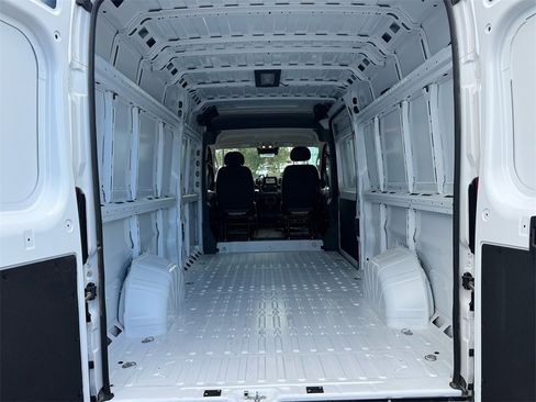 Used 2025 RAM ProMaster 3500 w/ Quick Order Package 22G SLT image 13
