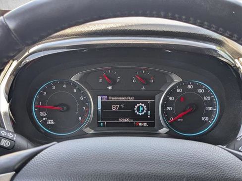 Used 2019 Chevrolet Traverse Premier w/ Driver Confidence II Package FWD image 9