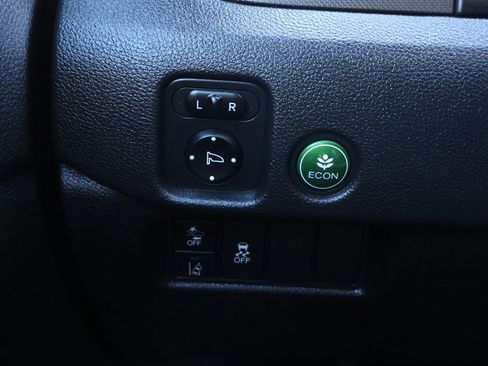 Used 2022 Honda Pilot TrailSport image 32