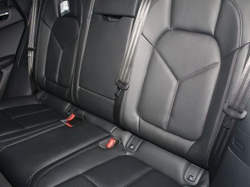 New 2026 Porsche Macan image 22