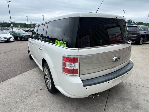 Used 2011 Ford Flex Limited image 7