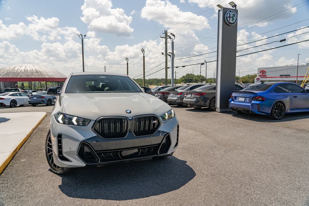 Used 2025 BMW X6 M60i w/ Executive Package AWD/4WD image 11