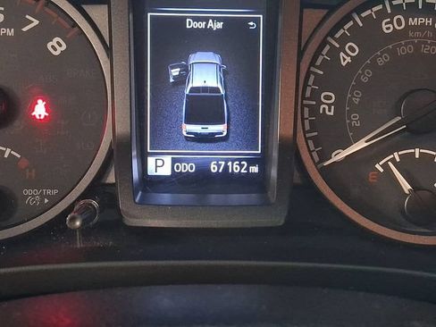 Used 2019 Toyota Tacoma TRD Pro AWD/4WD image 21