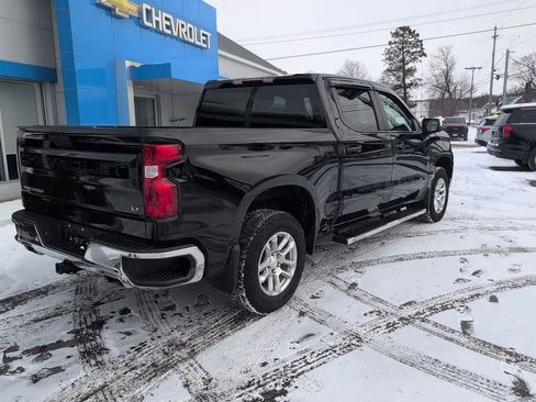 Used 2024 Chevrolet Silverado 1500 LT w/ Z71 Off-Road Package image 3