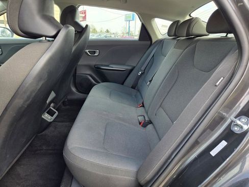 Used 2025 Kia K4 LXS image 24