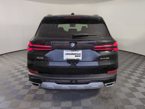 Used 2026 BMW X5 sDrive40i w/ Premium Package image 8