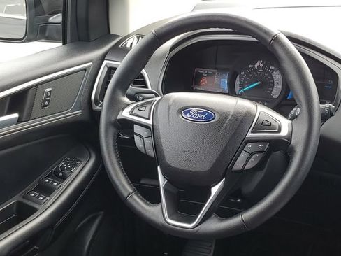 Certified 2024 Ford Edge SEL w/ Convenience Package AWD/4WD image 30