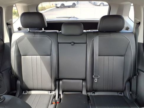 Used 2023 Volkswagen Tiguan SE w/ Panoramic Sunroof Package AWD/4WD image 21