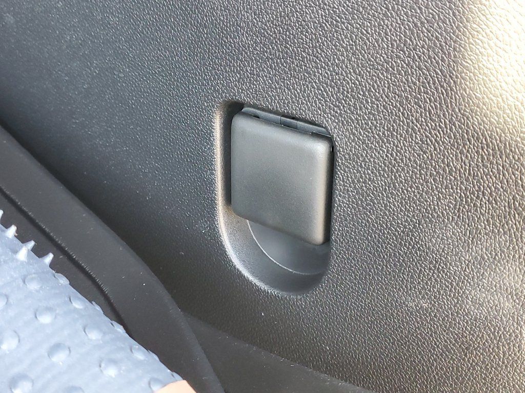 Used 2024 GMC Acadia AT4 w/ LPO, Floor Liner Package AWD/4WD image 9