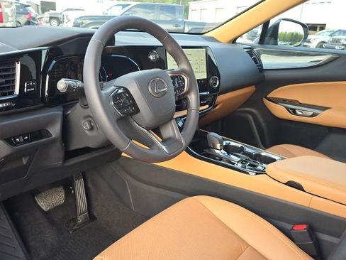 Used 2025 Lexus NX 250 FWD w/ Accessory Package (2T) image 23