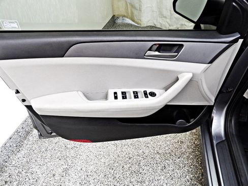 Used 2019 Hyundai Sonata SE image 7