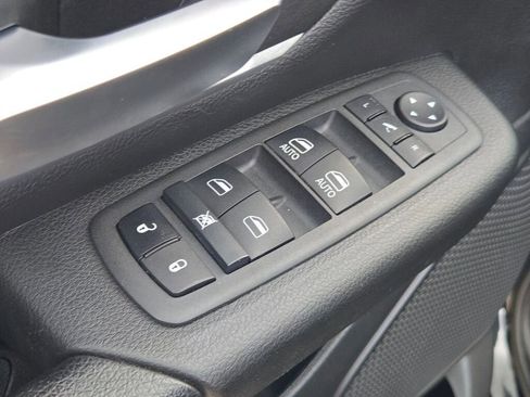 Used 2022 RAM 1500 Big Horn AWD/4WD image 19