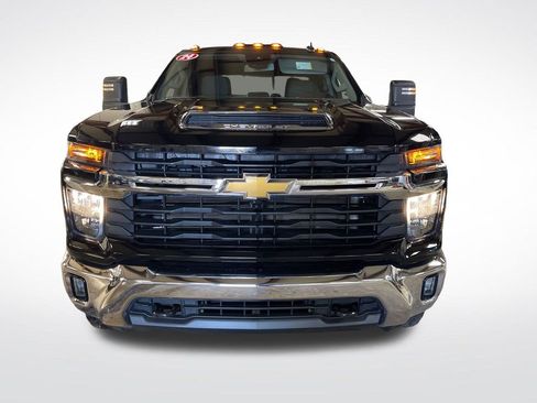 Certified 2024 Chevrolet Silverado 2500 LT w/ All Star Edition AWD/4WD image 9