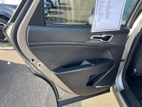 Certified 2024 Kia Sportage LX image 14