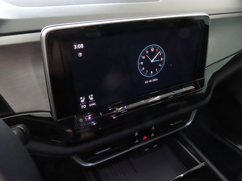 New 2026 Volkswagen Atlas Cross Sport SE image 17