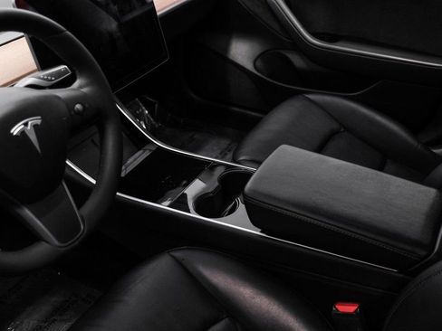 Used 2020 Tesla Model 3 Standard Range Plus image 23