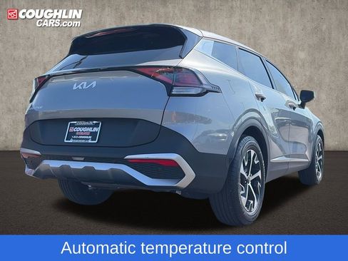 Used 2024 Kia Sportage EX FWD image 9