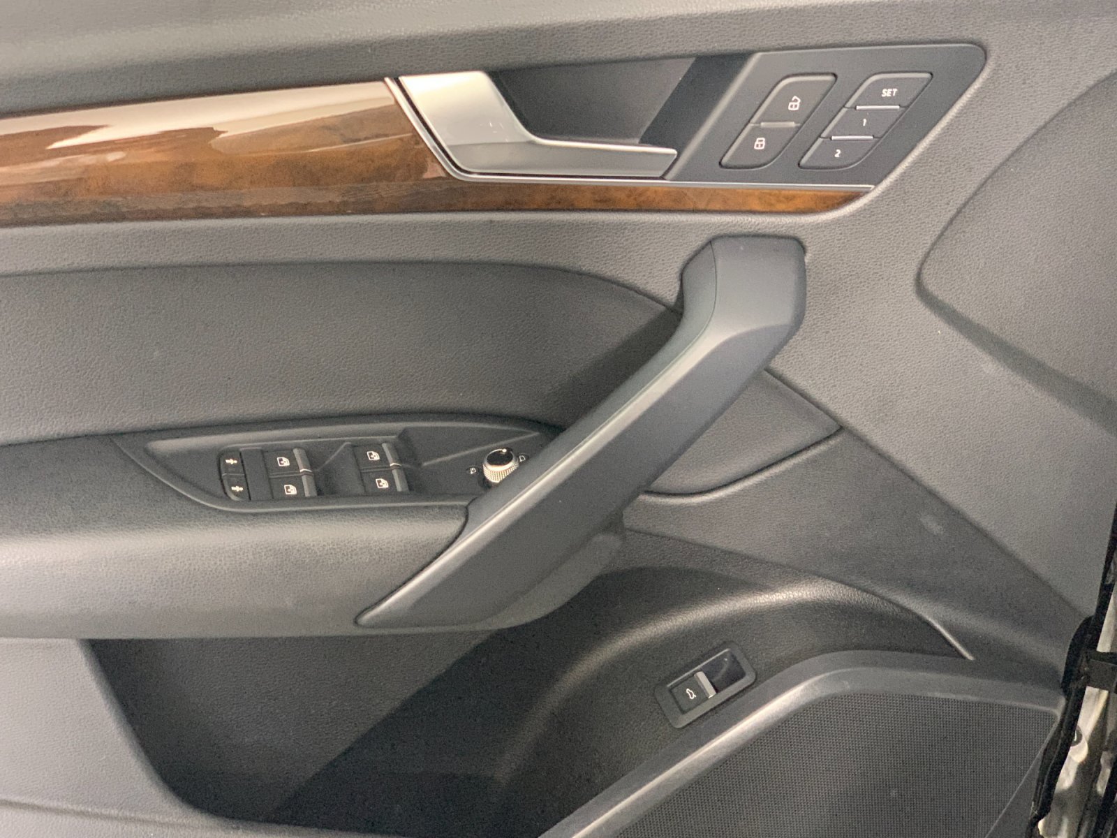 Used 2020 Audi Q5 2.0T Premium AWD/4WD image 14