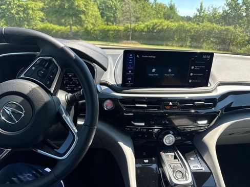 Used 2025 Acura MDX FWD w/ Technology Package image 15
