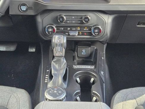 Used 2025 Ford Bronco Big Bend AWD/4WD image 17