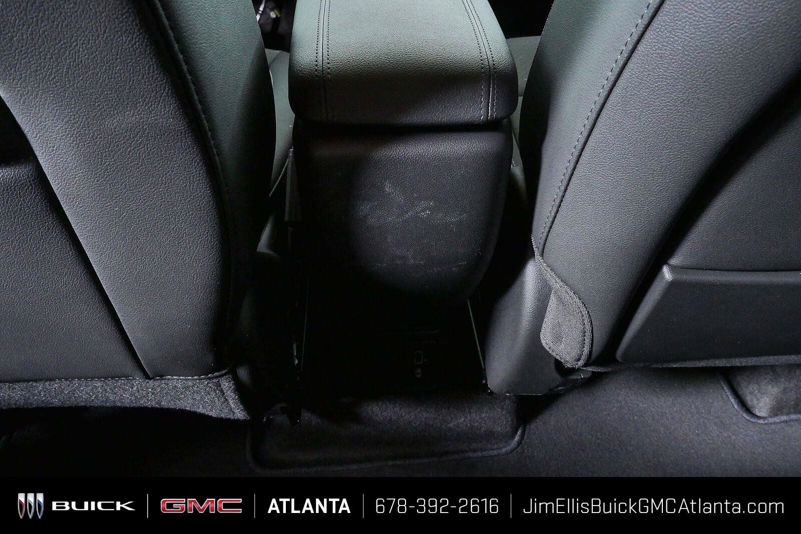 Used 2023 Buick Encore GX Select w/ Sport Touring Package FWD image 15