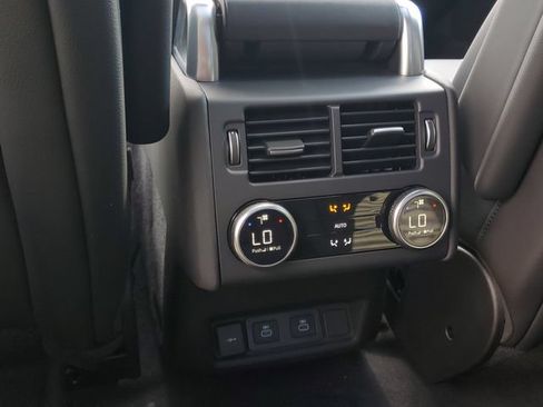 New 2026 Land Rover Discovery S AWD/4WD image 13
