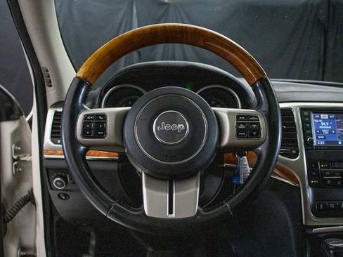 Used 2012 Jeep Grand Cherokee Overland image 23