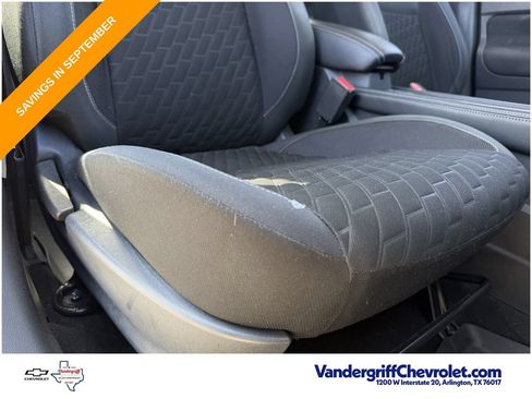Used 2021 Nissan Kicks SV FWD image 24