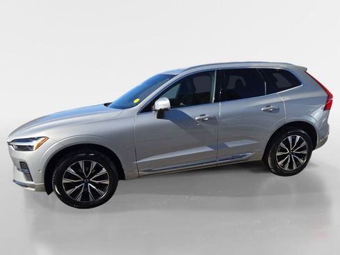 Certified 2023 Volvo XC60 B5 Plus w/ Climate Package image 15