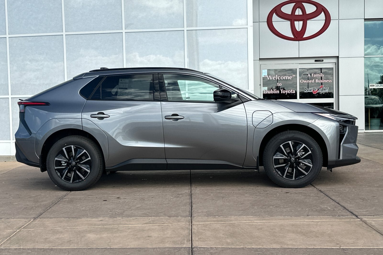 New 2027 Toyota bZ FWD image 3