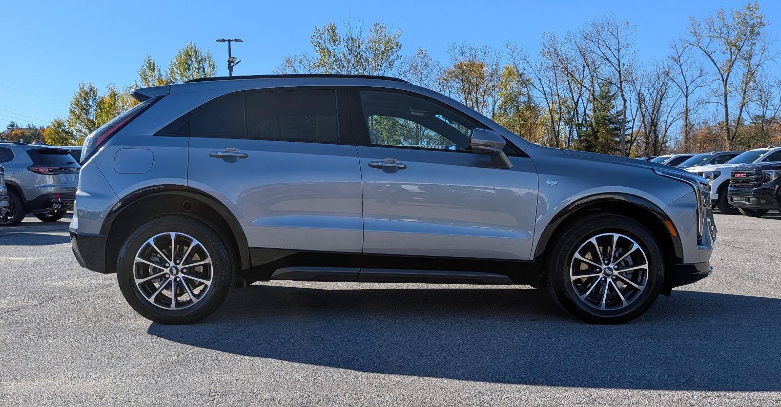 Used 2024 Cadillac XT4 Sport AWD/4WD image 7